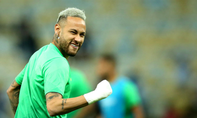 Vídeo: Neymar brinca sobre comprar o Santos em cruzeiro