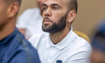 Daniel Alves deixa a prisão após pagar fiança milionária